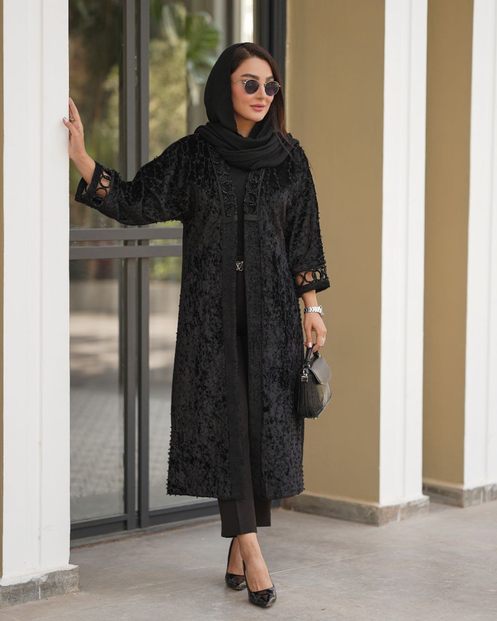 مانتو‌مخمل زنانه بلند کارشده